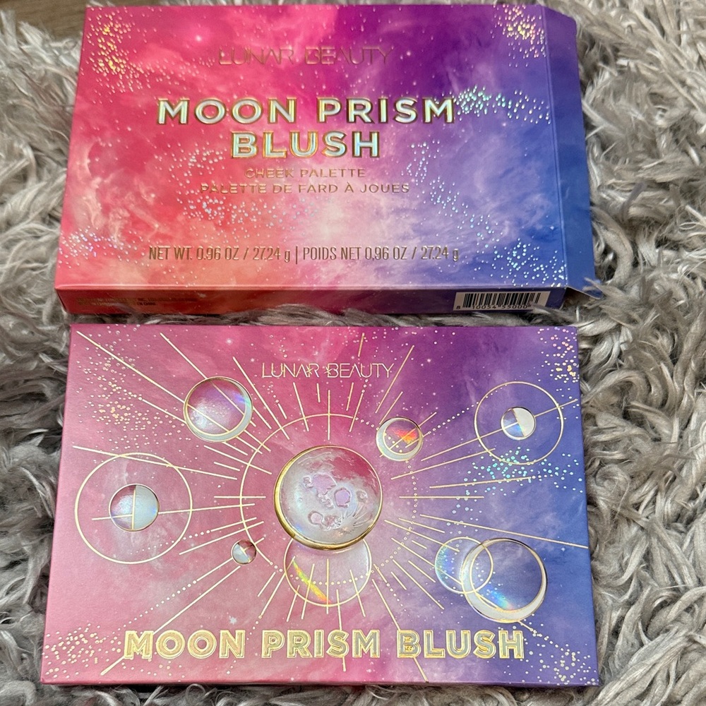 Lunar beauty Moon Prism Blush Palette